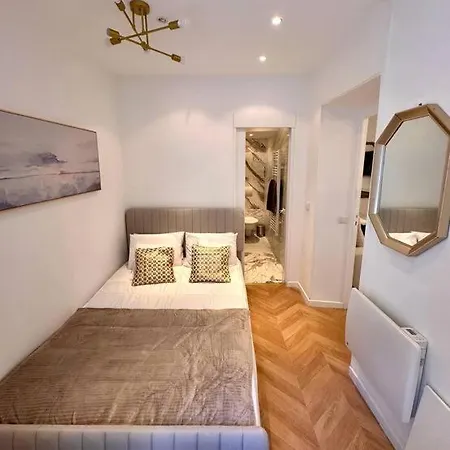 Apartment Barla - T2 Au Coeur Du Quartier Du Port De *